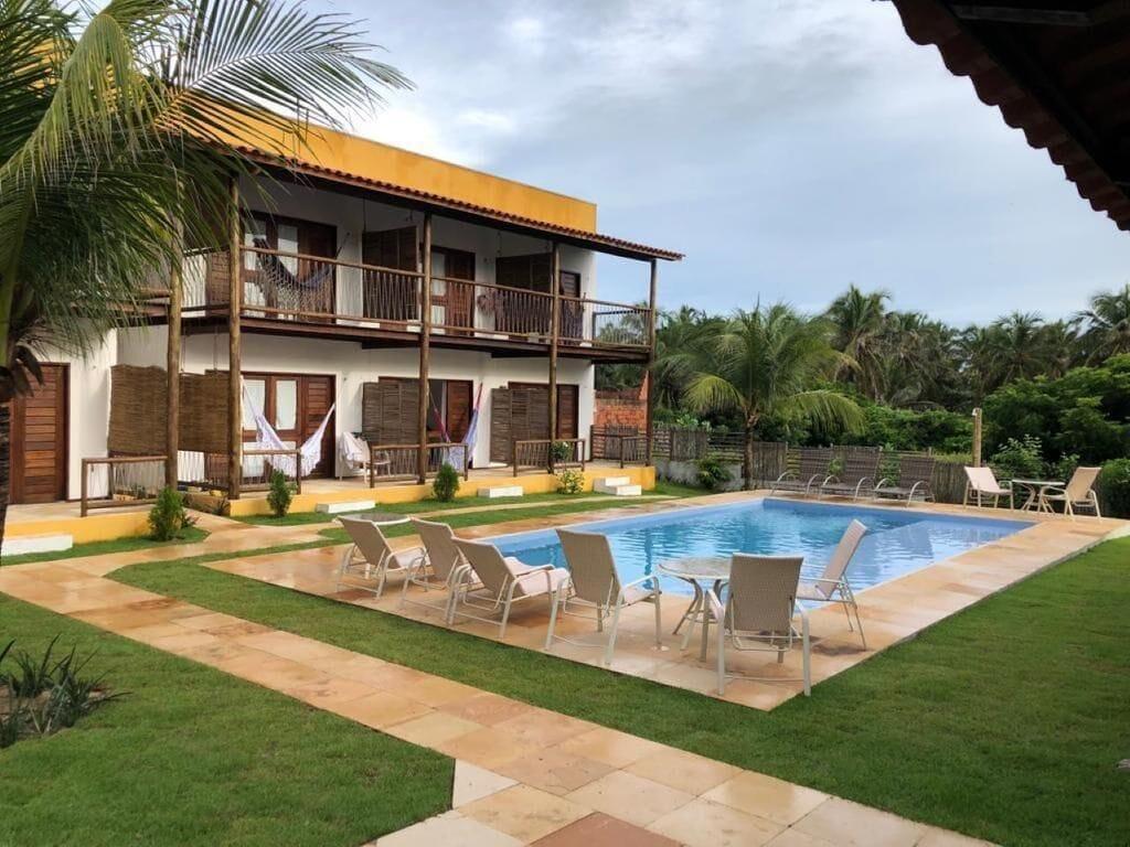 Vista Piscina Villa Aurora