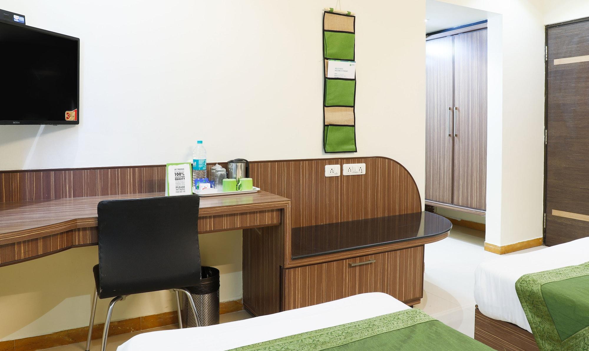 Restaurant Treebo Trend Yuvraj Aurangabad