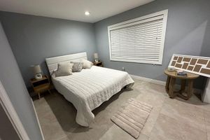 Alquiler Vacacional - Charming 1-bedroom in a share house, share space in tranquil Miami Springs.
