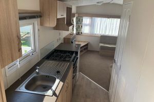 Alojamiento - Six berth family caravan on West Sands, Selsey