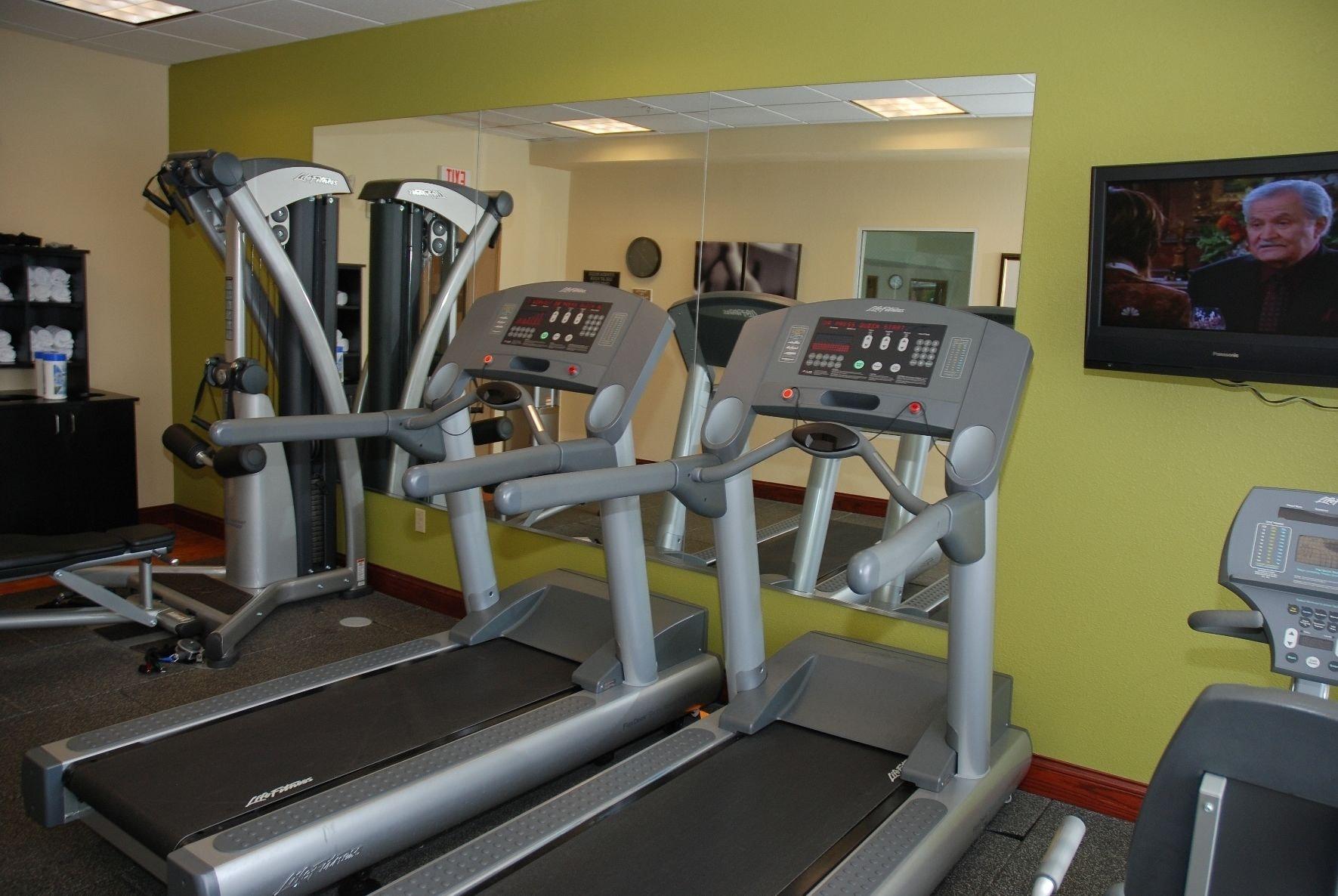 Gimnasio Spark by Hilton California Lexington Park