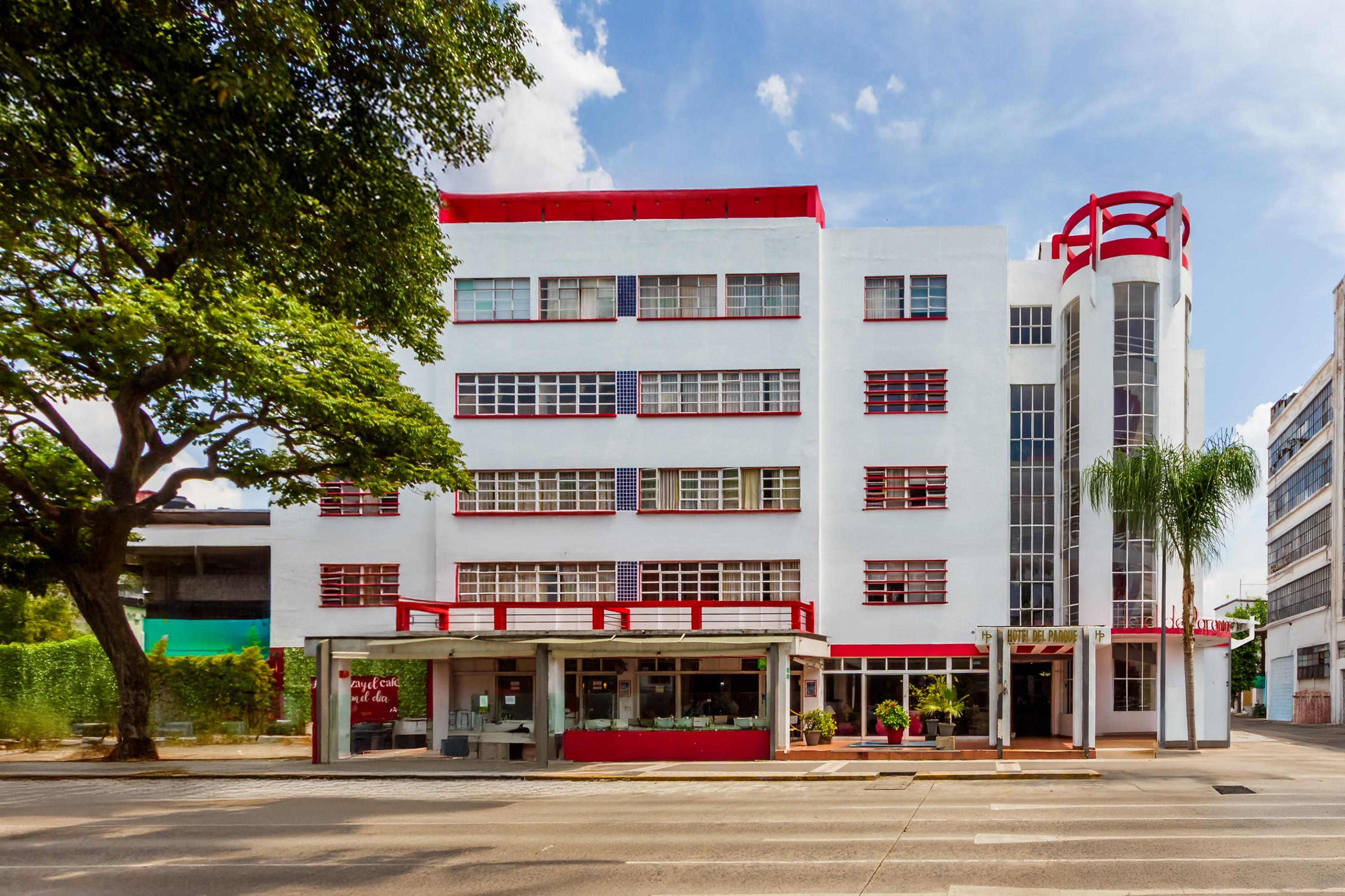 Vista Exterior Capital O Hotel Del Parque Guadalajara