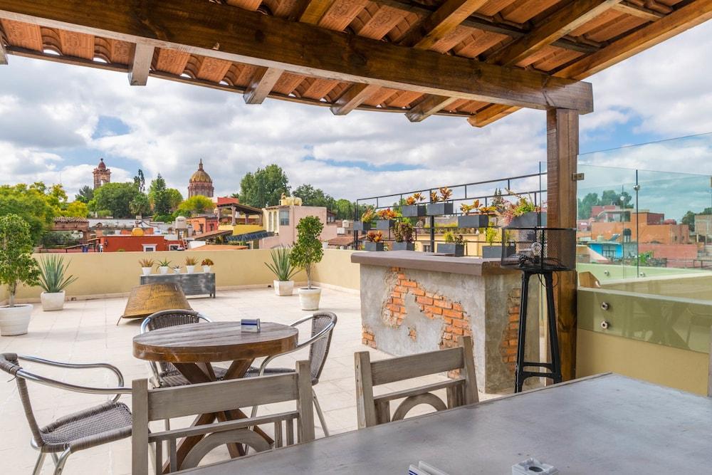 Varios Hotel Boutique Valeriana