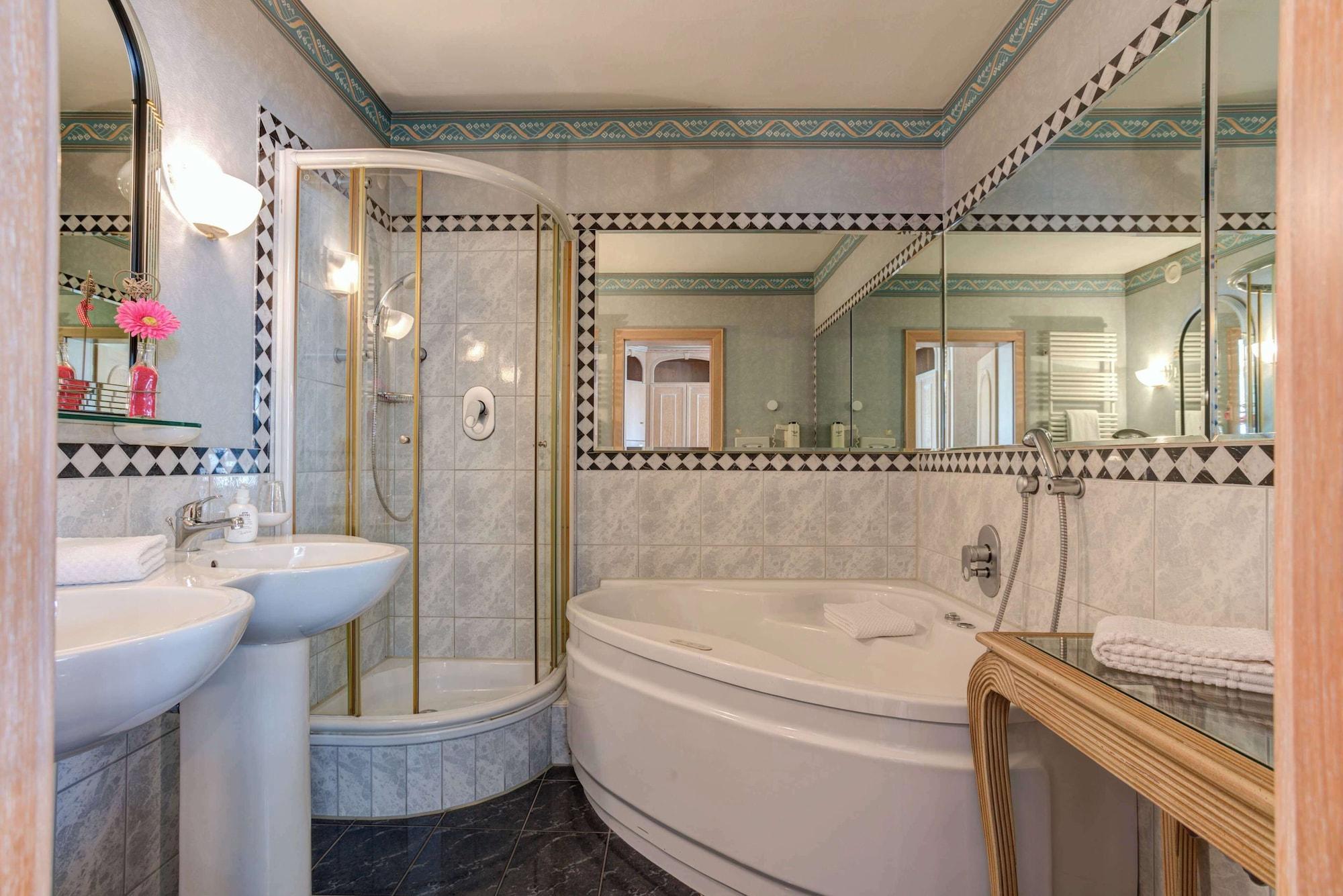 Equipamiento de Habitación Centro Hotel Stern, Trademark Collection by Wyndham