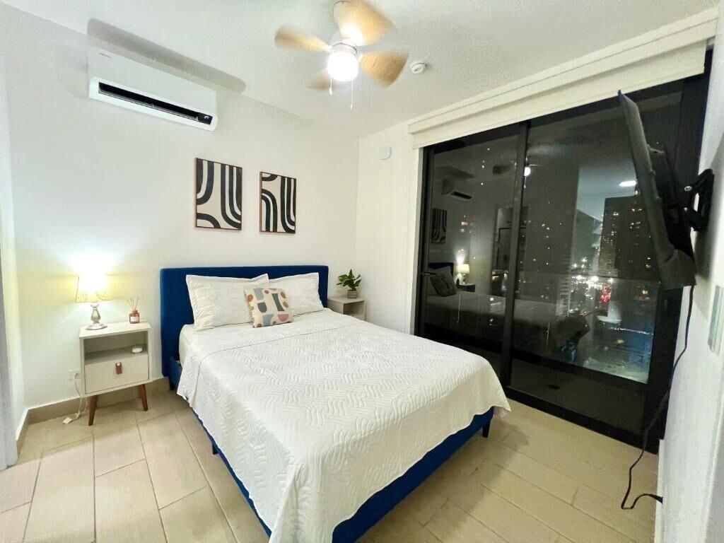 Habitación Modern Apartments PH Living 73 SF