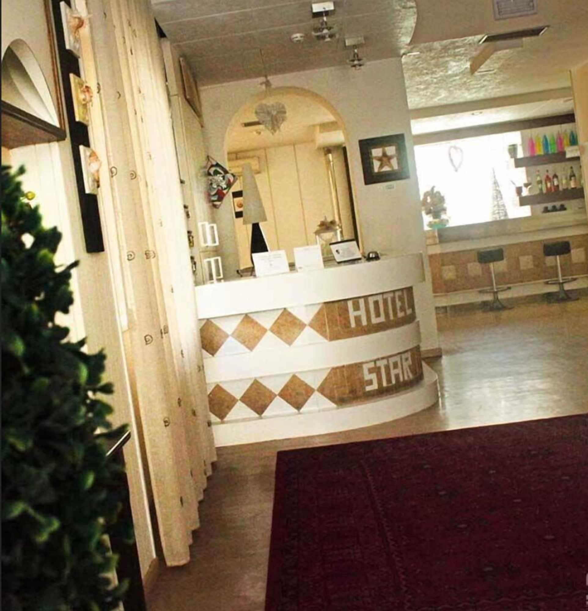 Varios Hotel Star