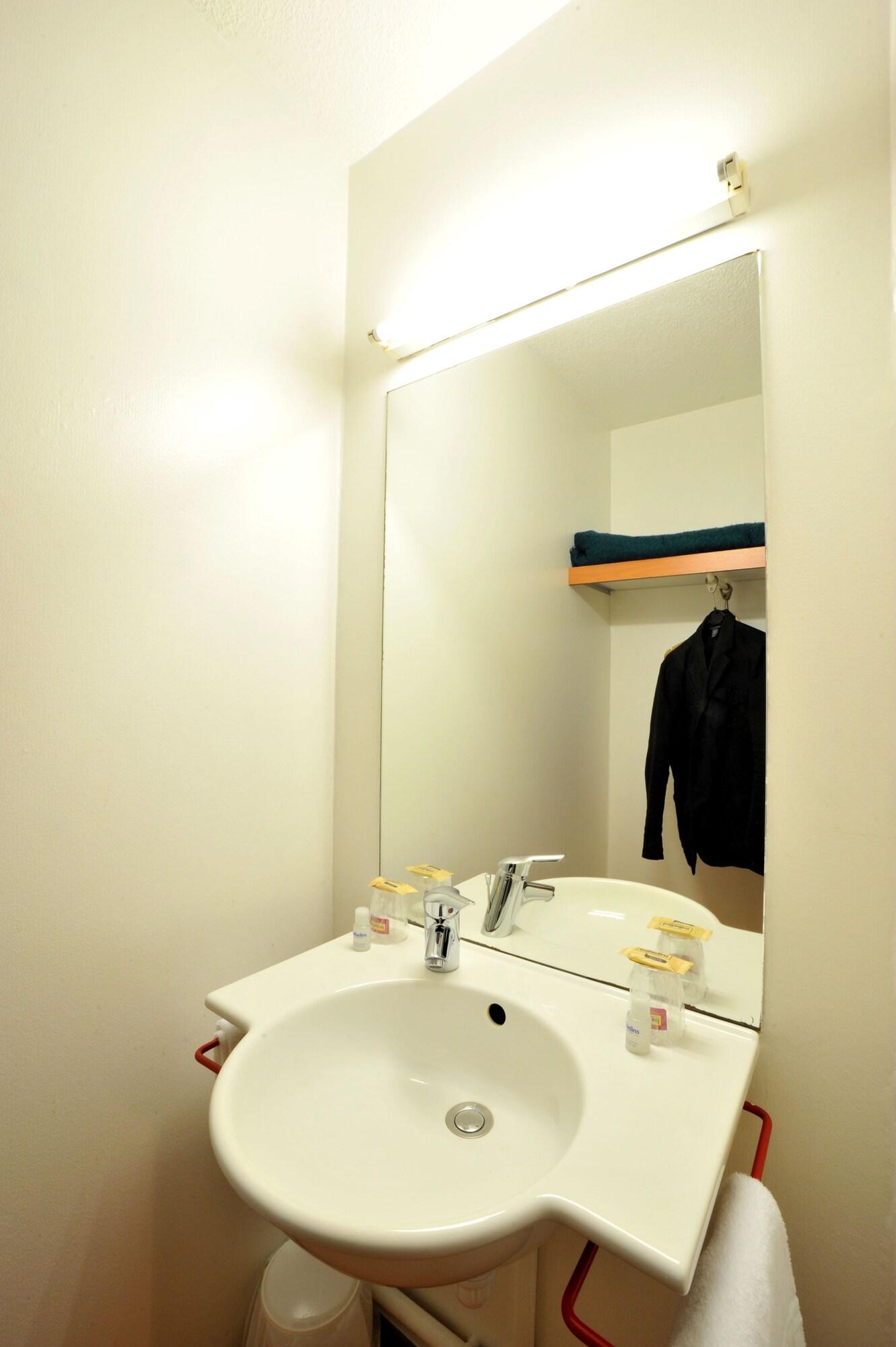 Equipamiento de Habitación Hotel & Residence Moissy