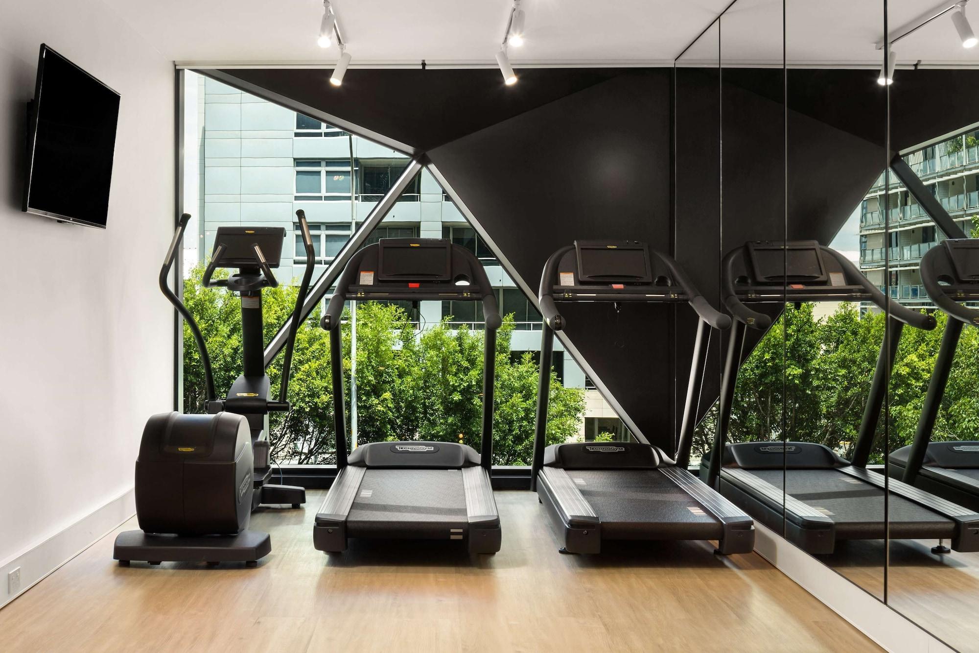 Gimnasio West Hotel Sydney, Curio Collection by Hilton