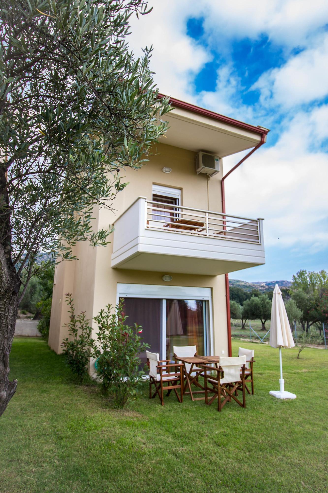Vista Exterior Parea Kalamitsi
