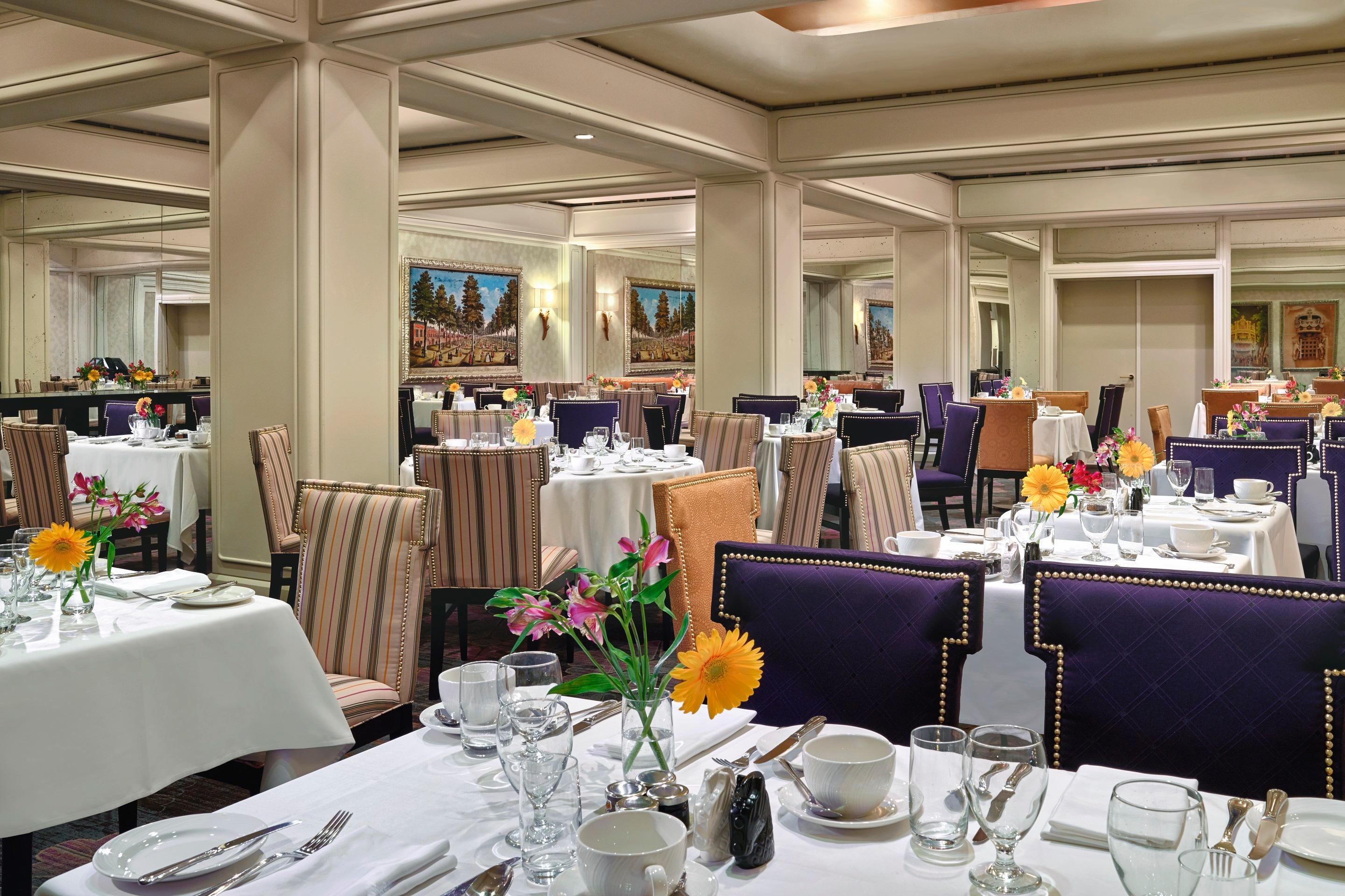 Restaurant The Omni King Edward Hotel