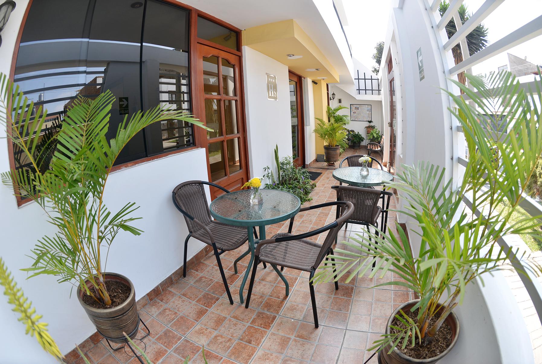 Vista Exterior Hostal El Centurión