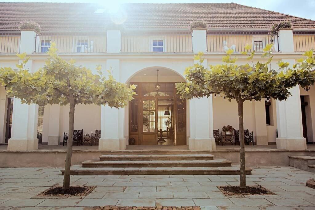 Varios Hotel Bellini