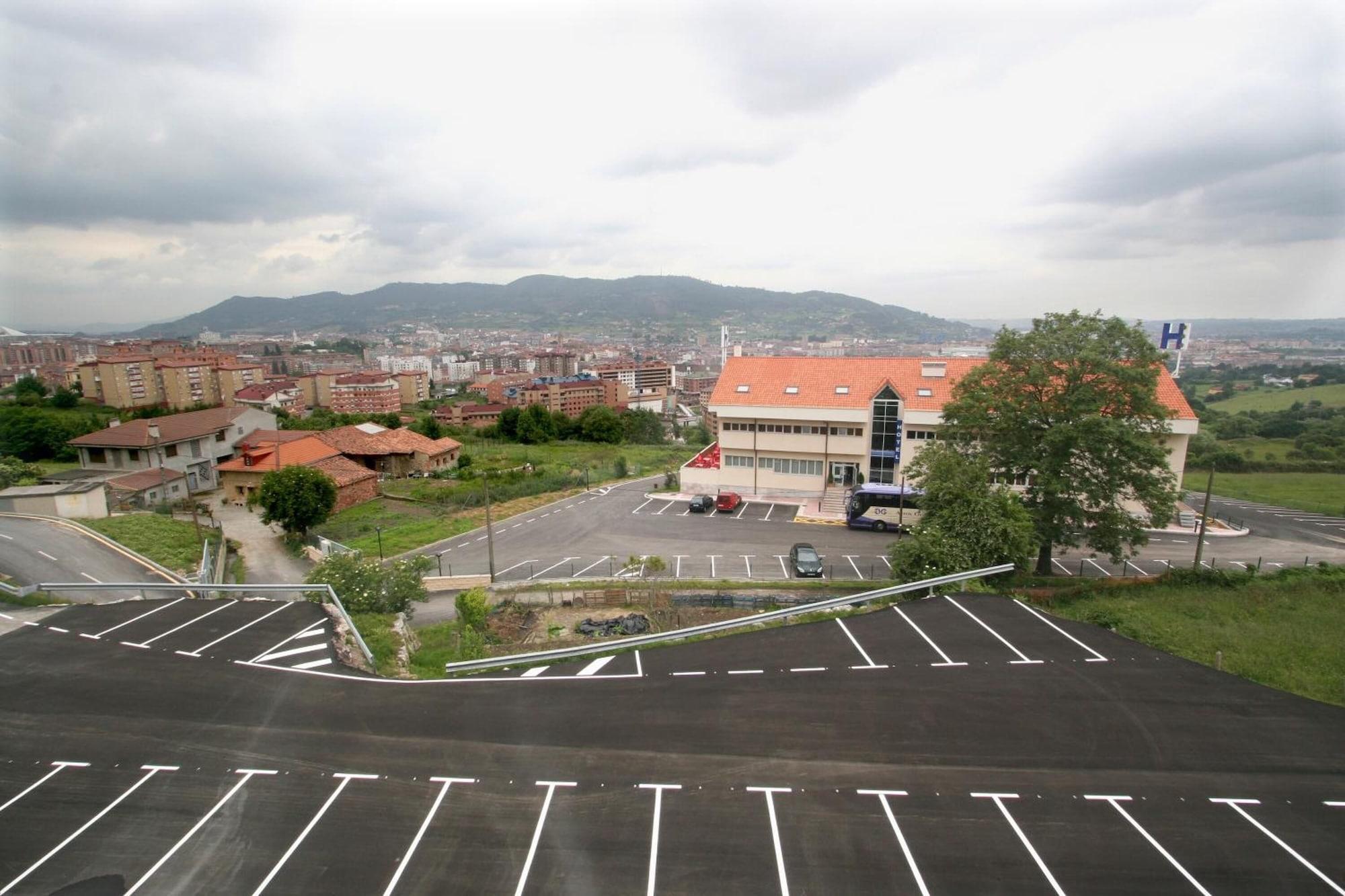 Vista Exterior Hotel Palacio de Asturias