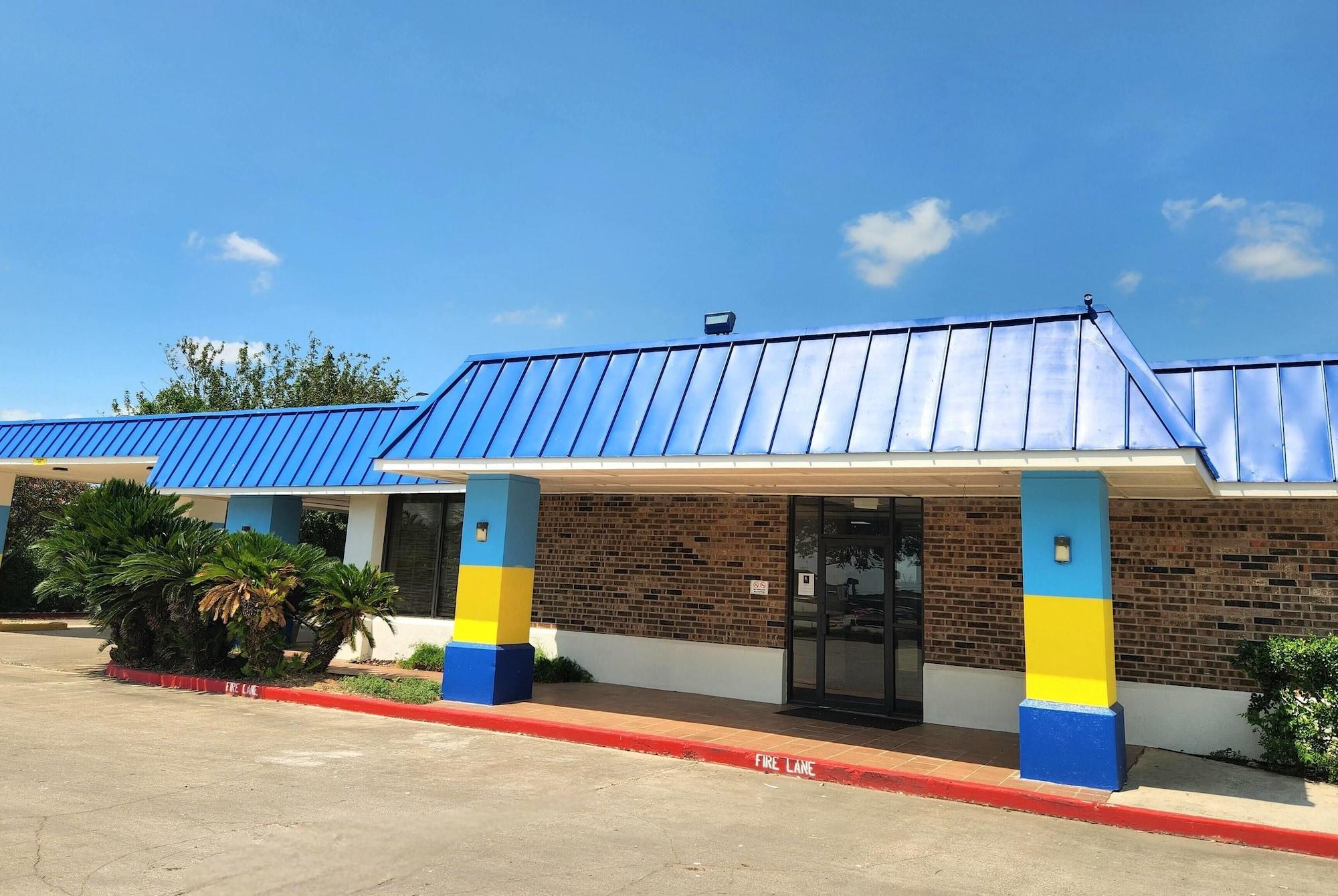 Varios Days Inn by Wyndham Seguin TX
