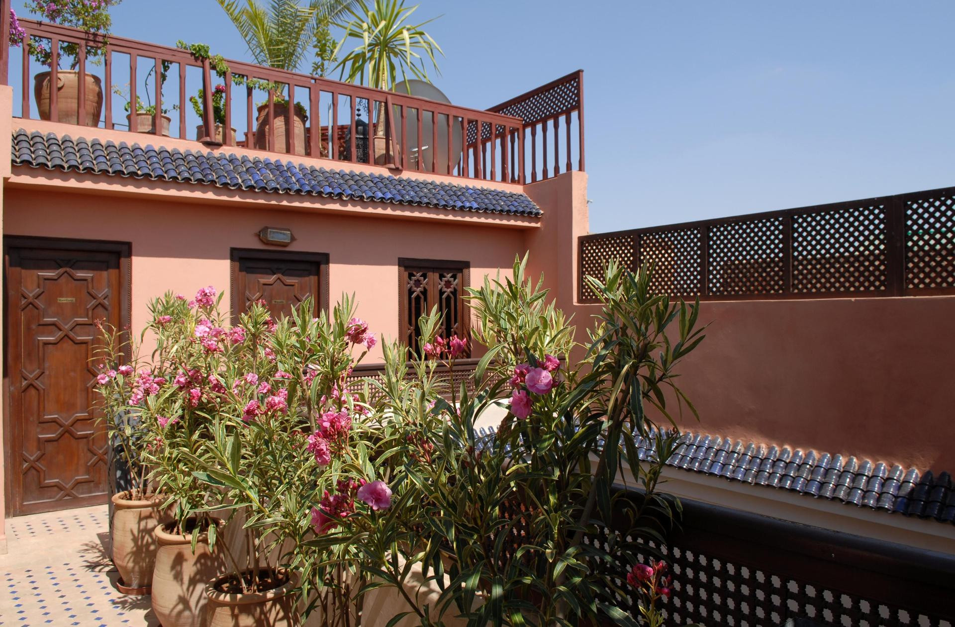 Vista Exterior Riad Aubrac