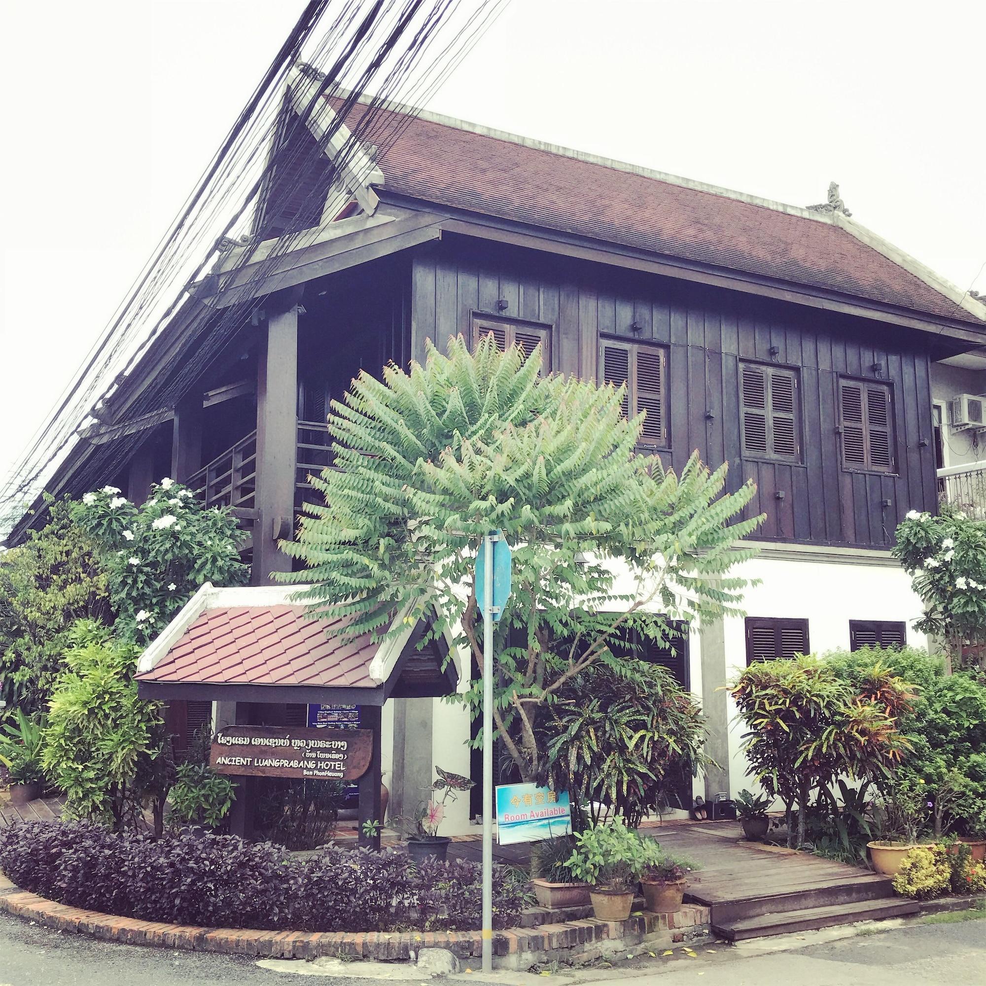 Vista Exterior Ancient Luang Prabang Hotel