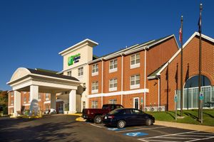 Alojamiento - Holiday Inn Express and Suites Manassas by IHG