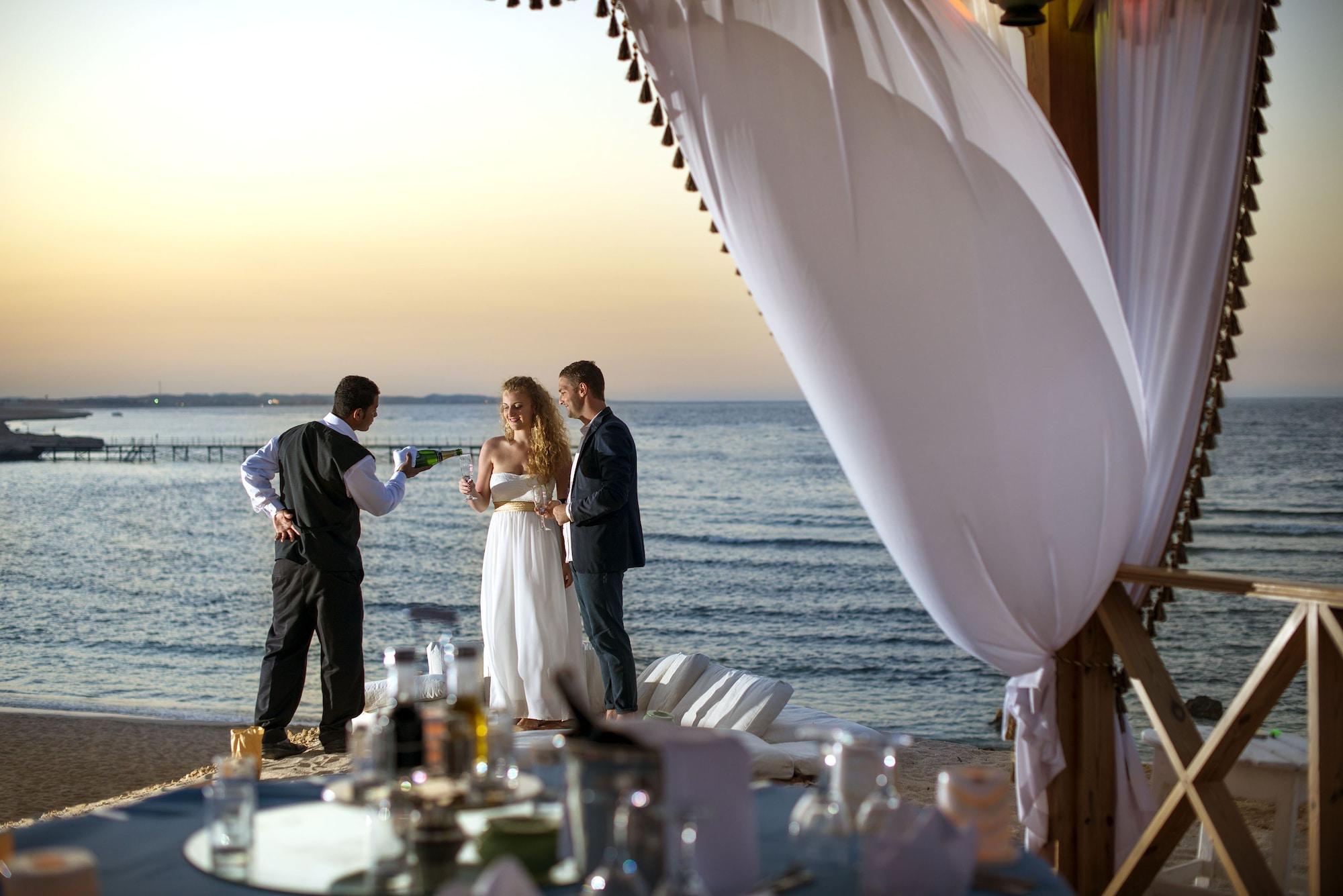 Restaurant Concorde Moreen Beach Resort & Spa