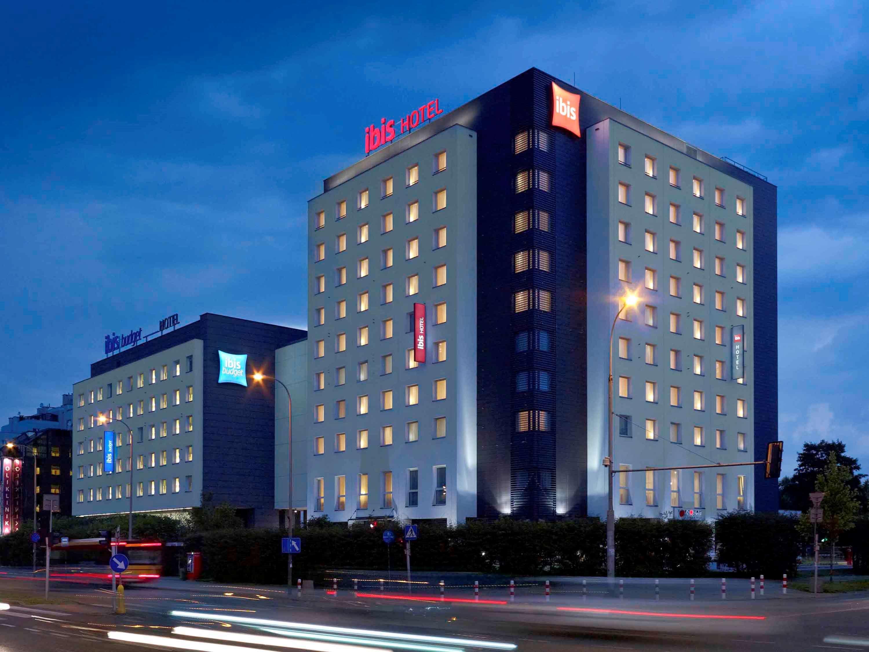 Vista Exterior ibis Warszawa West Station