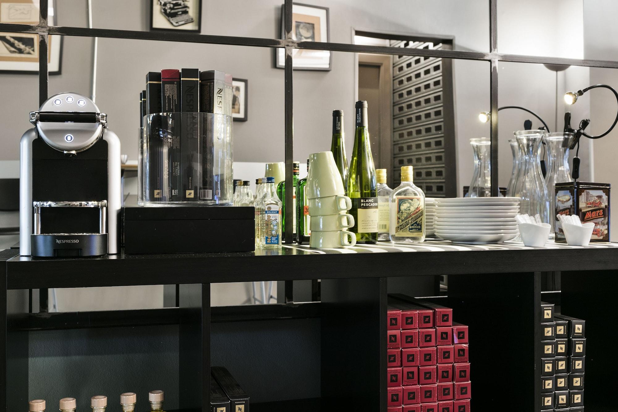 Bar/Salón Fira Centric Apartments by gaiarooms