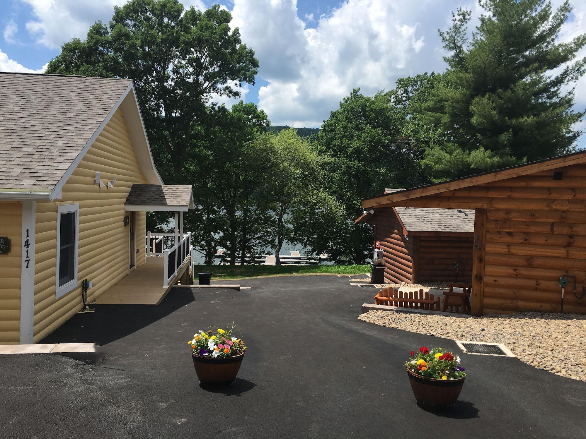 Varios The Lodges at Sunset Village