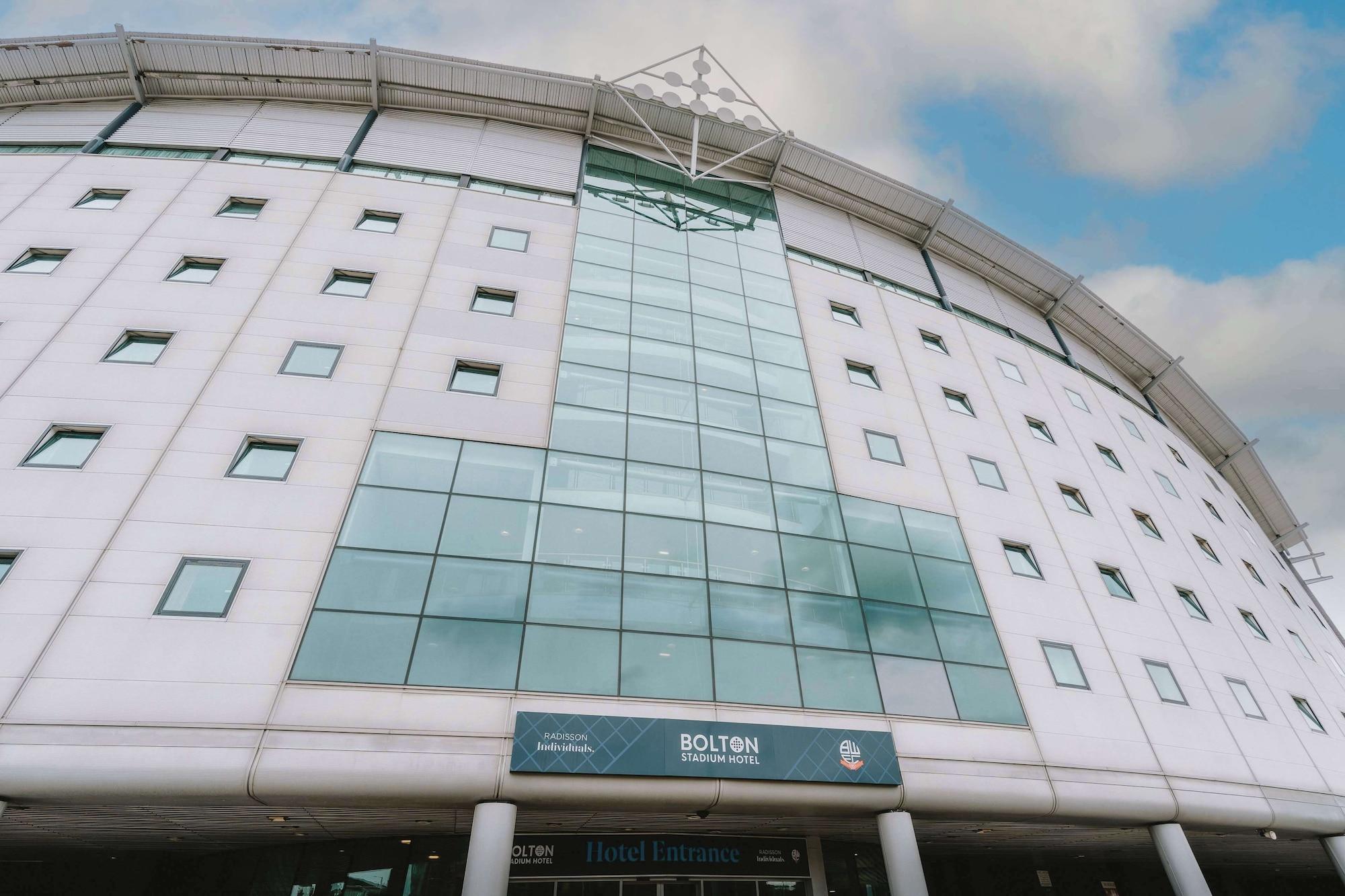 Vista Exterior The Bolton Stadium Hotel, a member of Radisson Individuals