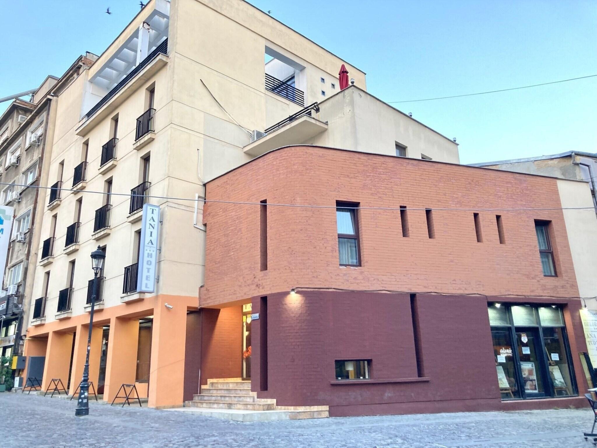 Vista Exterior Tania-Frankfurt