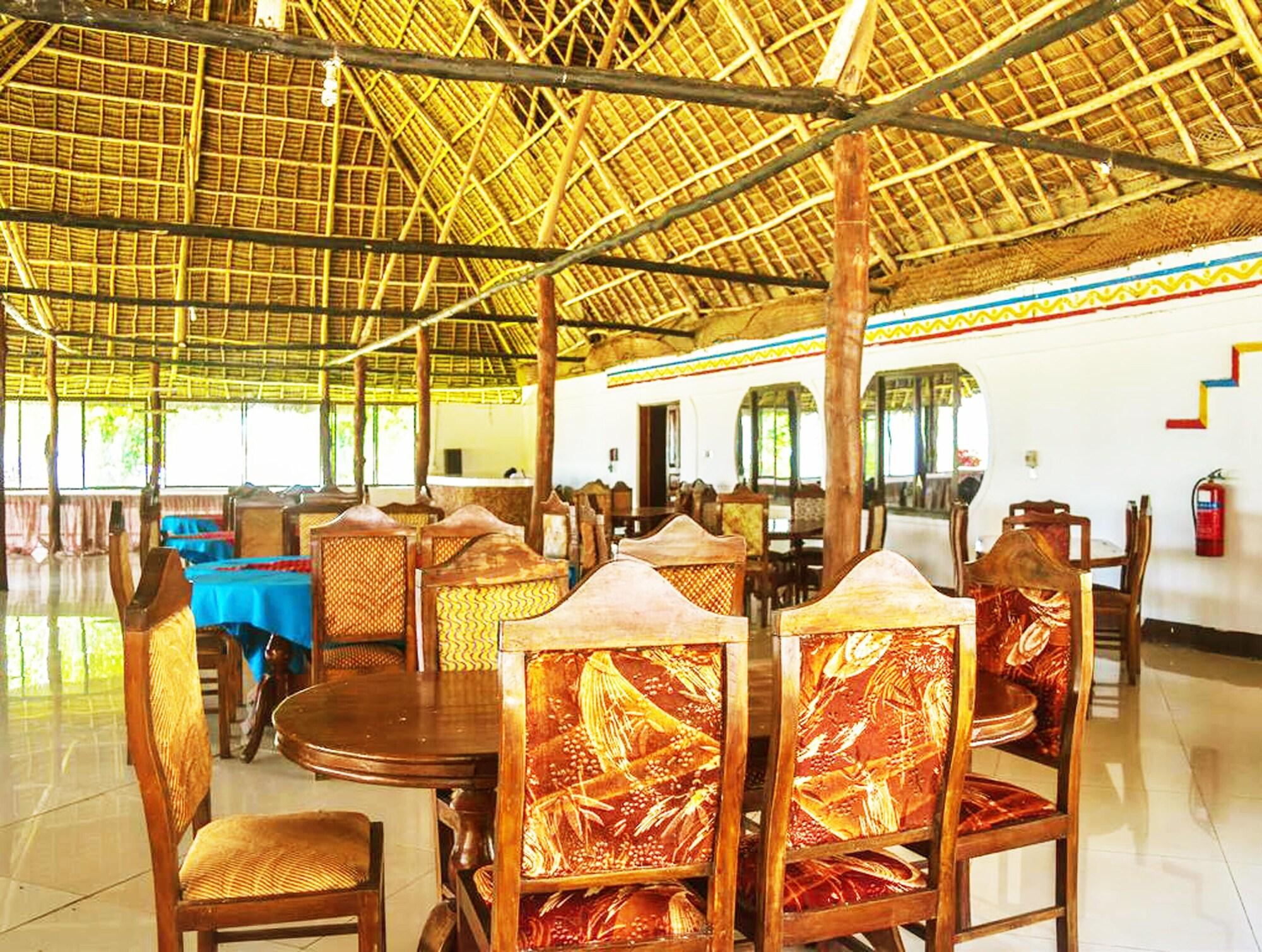 Restaurant Coconut Tree Village Beach Resort