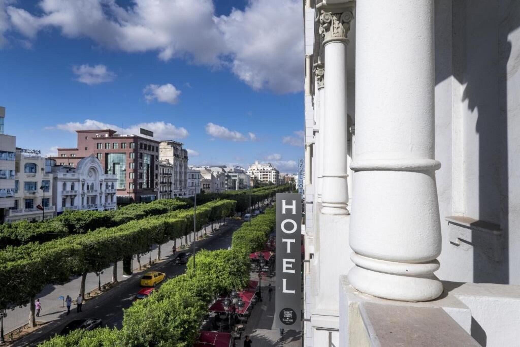 Varios Hotel Carlton