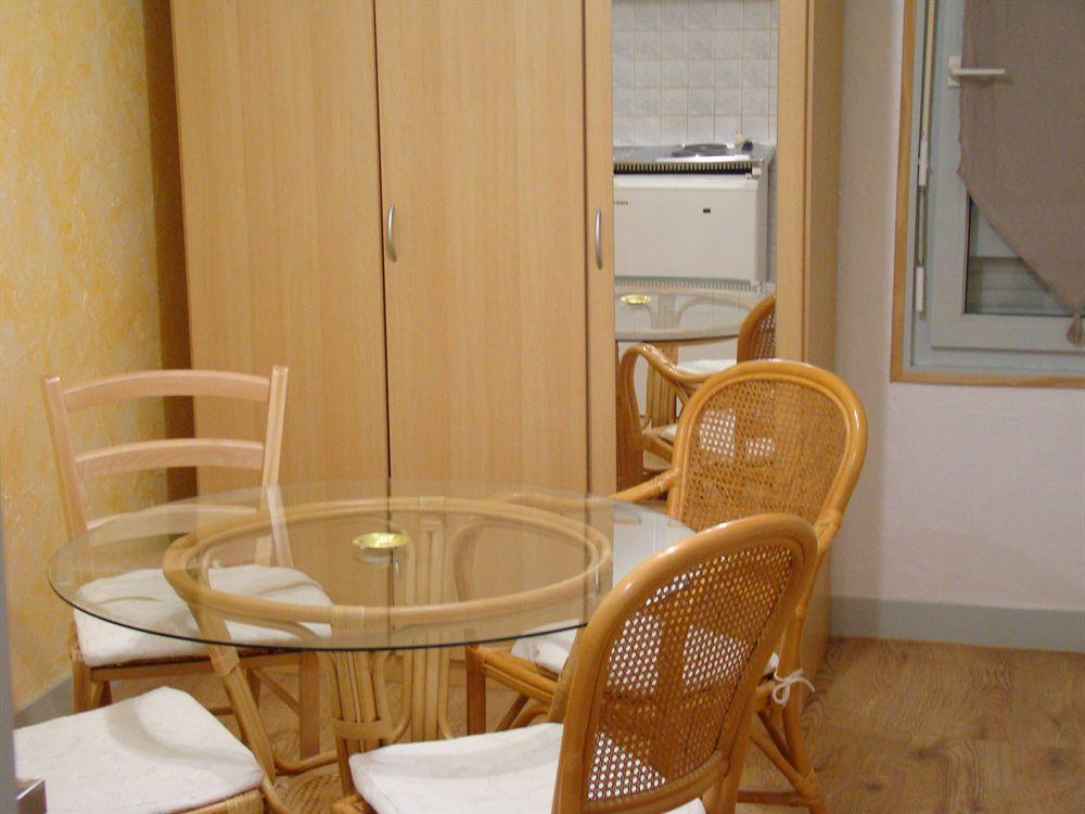 Equipamiento de Habitación Fasthôtel Chambery