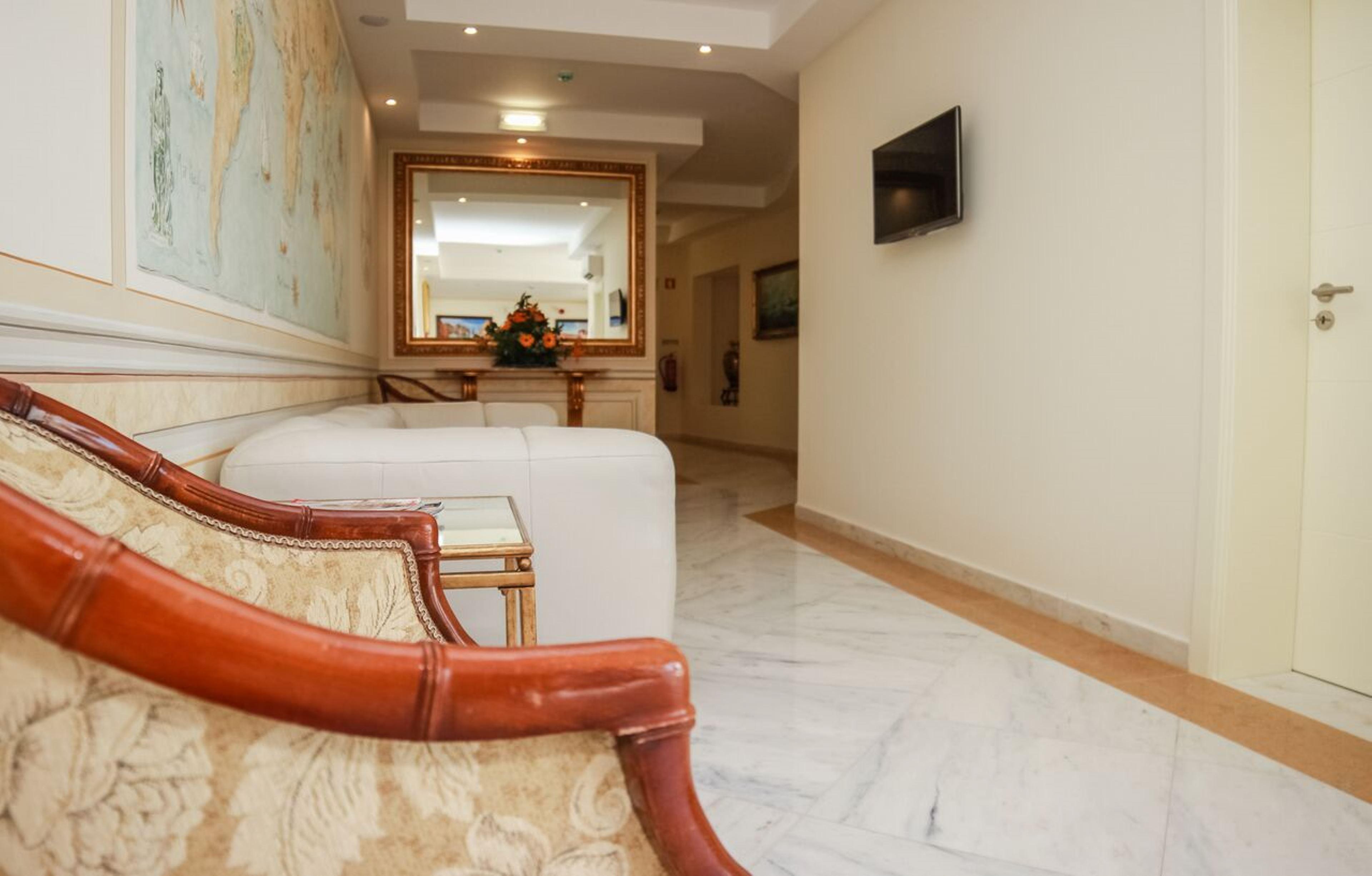 Vista Lobby Lagoa Apartment Hotel