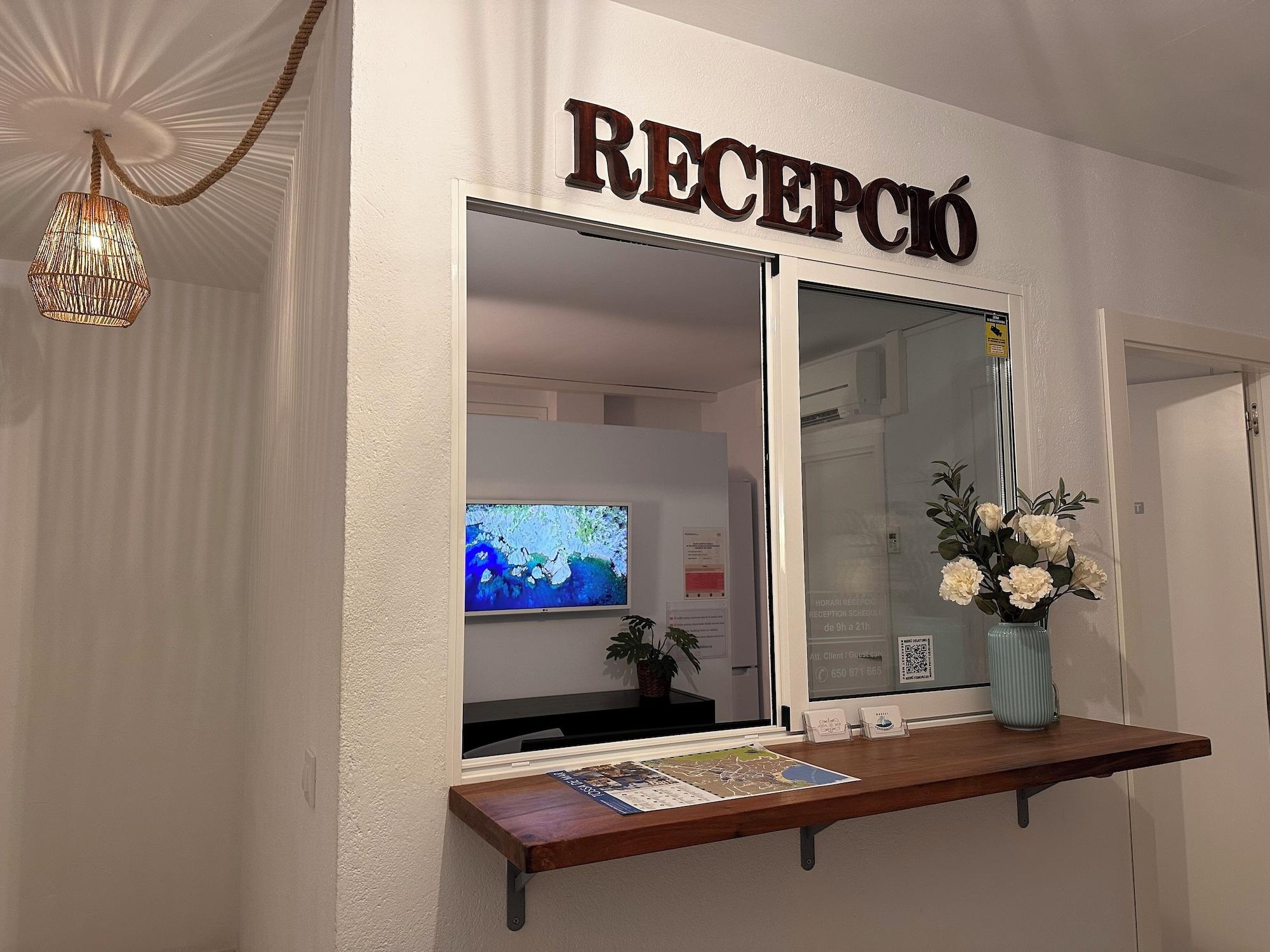 Vista Lobby Hostal del Mar