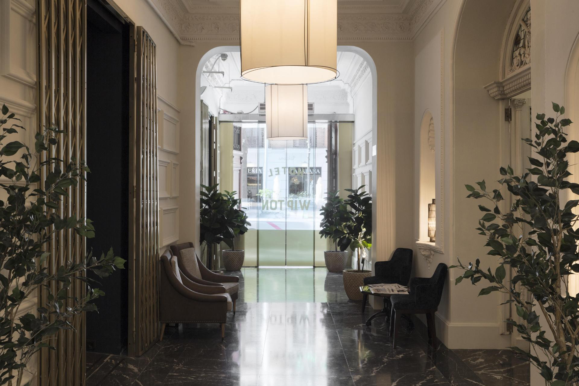 Vista Lobby ICON Wipton