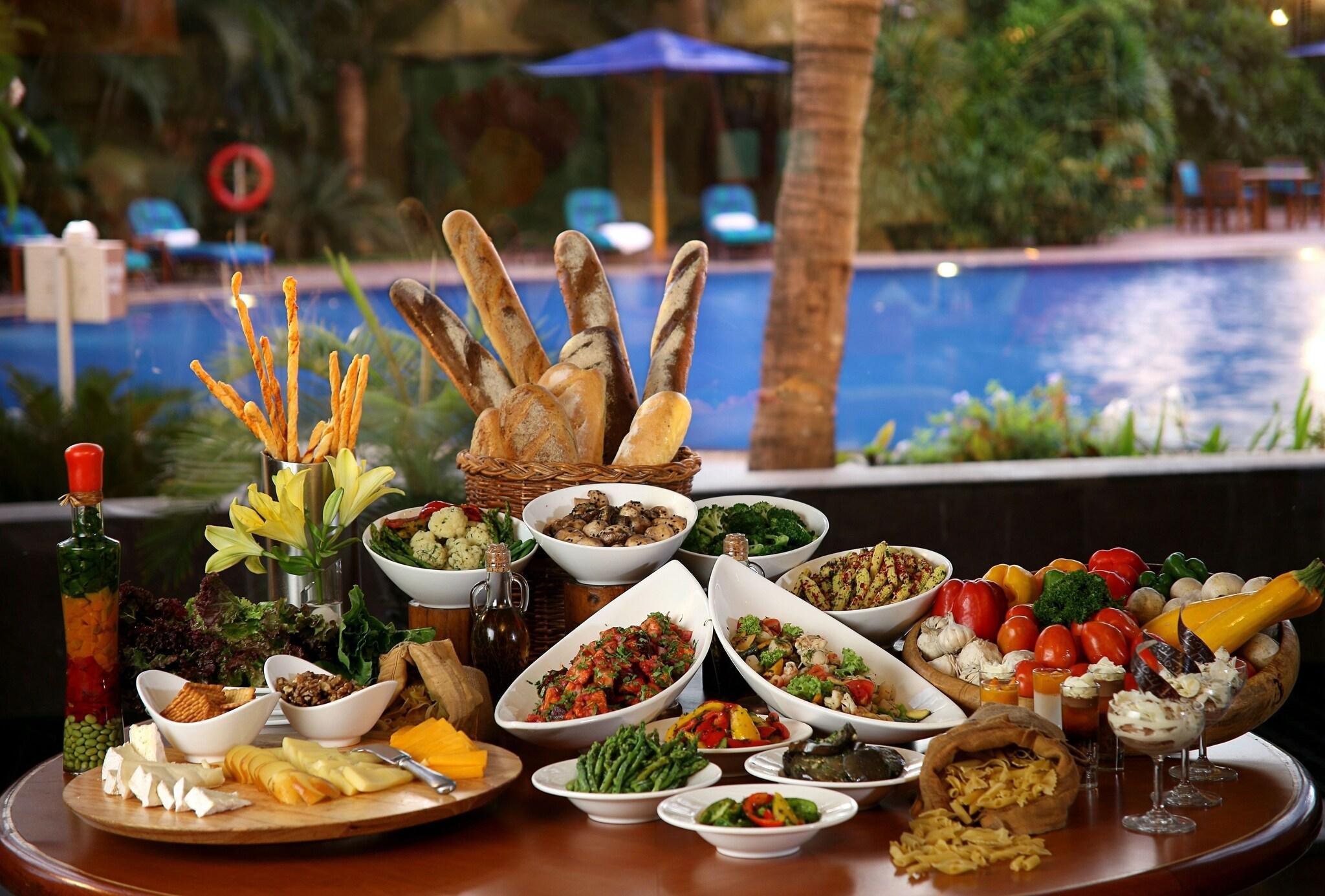 Restaurant The LaLiT Mumbai