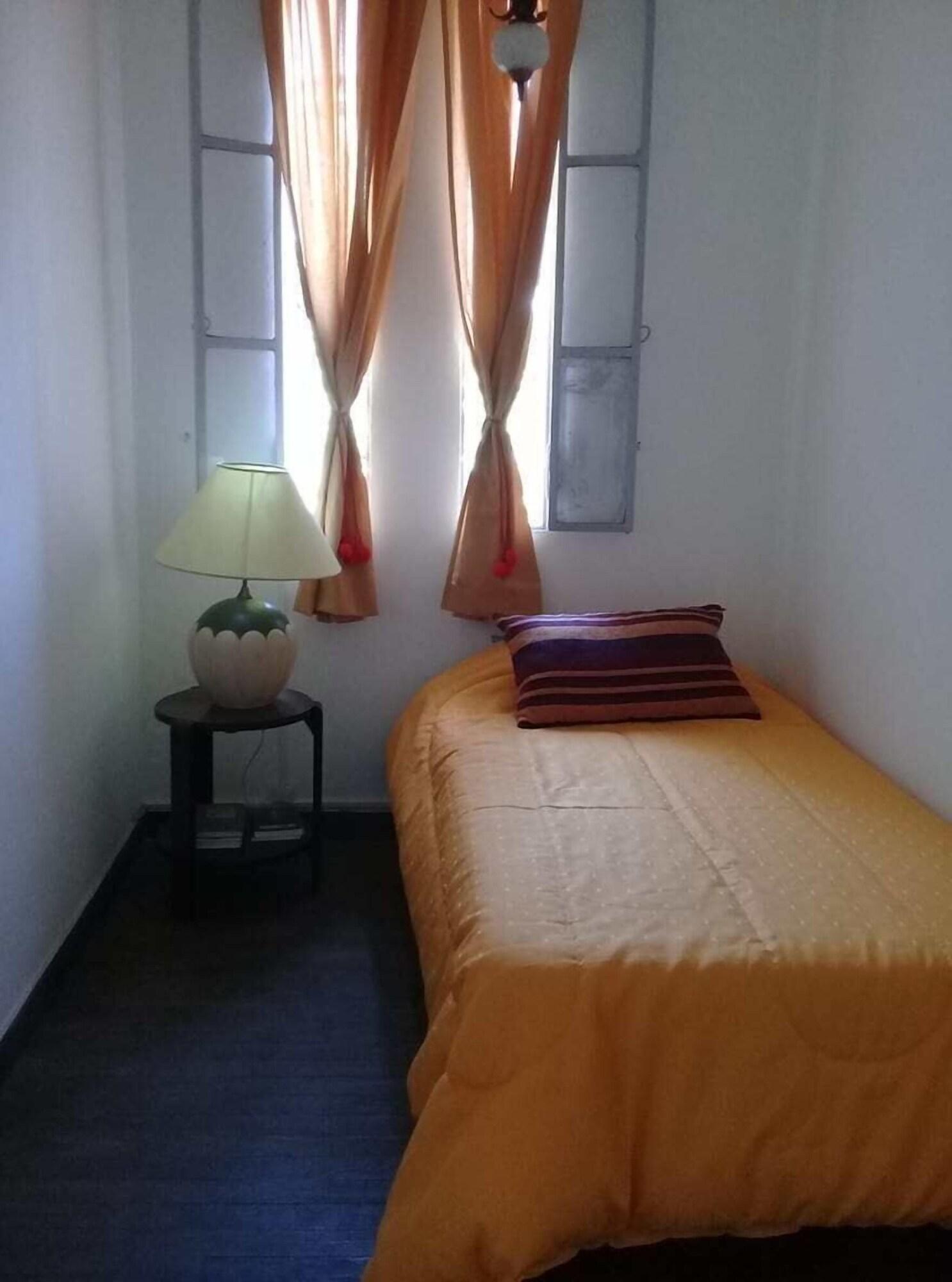 Equipamiento de Habitación Colonial Belgrano