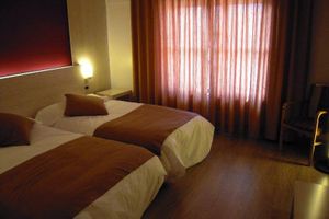 Alojamiento - Hotel Spa Rio Ucero