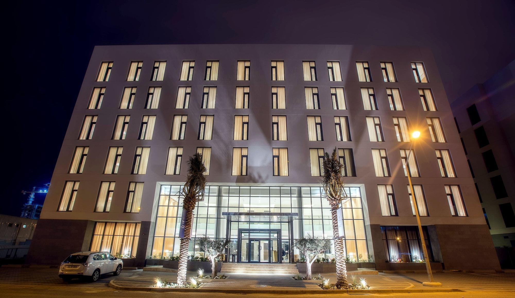 Vista Exterior Delta Hotel Apartments