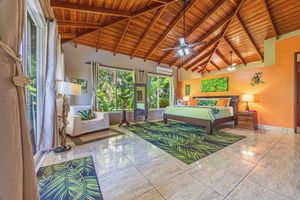 Alquiler Vacacional - Costa Rican getaway has it all! New waterfall path and upgraded bathrooms!