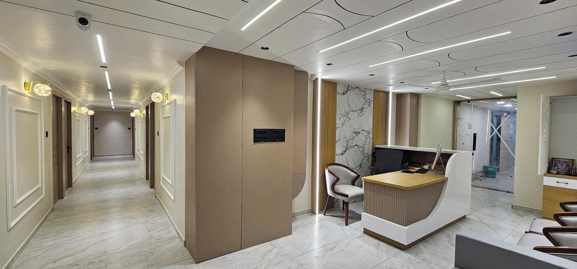 Vista Lobby Hotel Grand CG