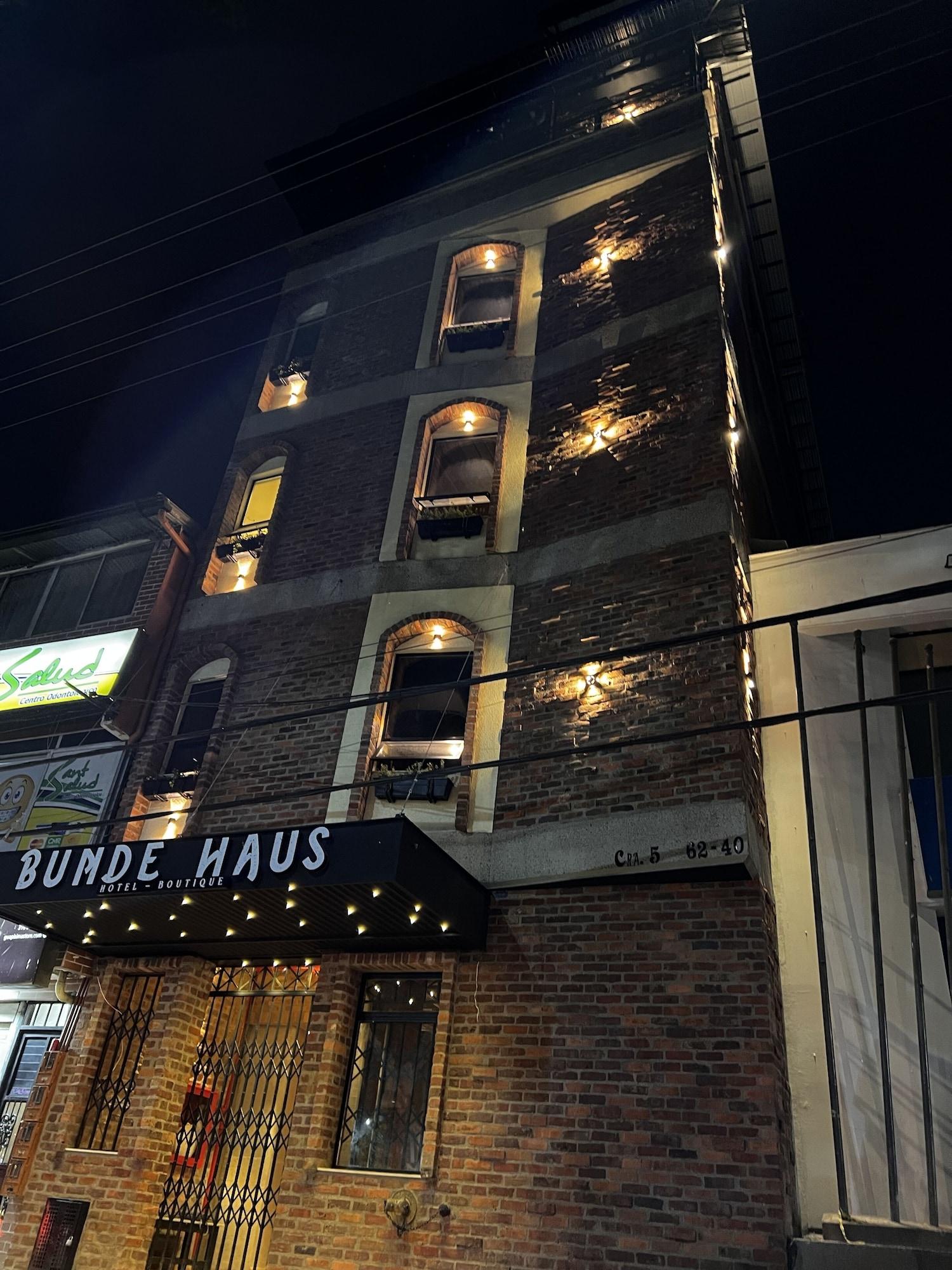 Vista Exterior Bunde haus hotel BOUTIQUE EXPRESS