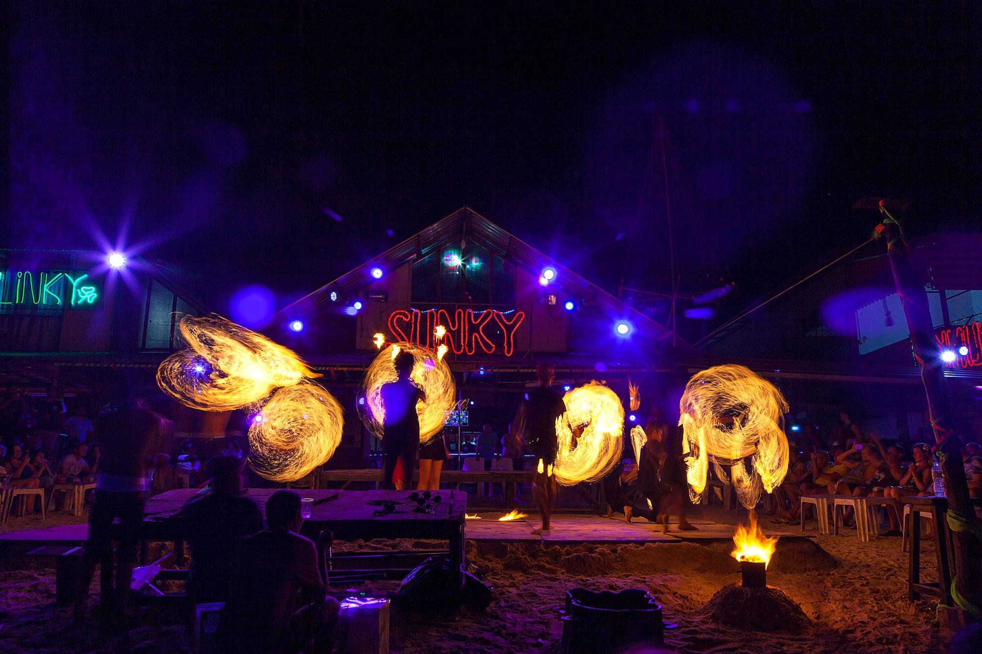 Bar/Salón Phi Phi Chang Grand Resort & Spa