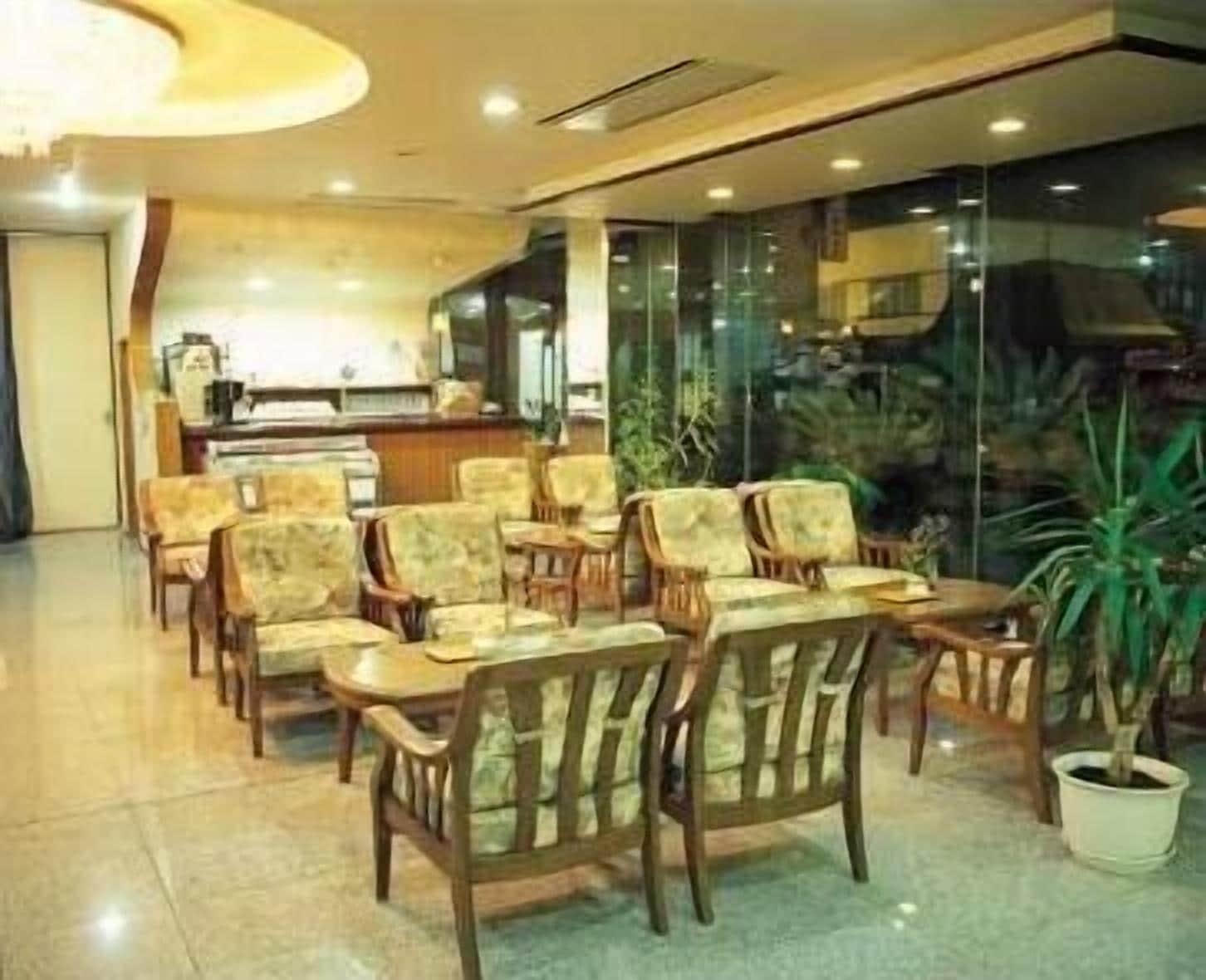 Bar/Salón Hotel Grand Toya