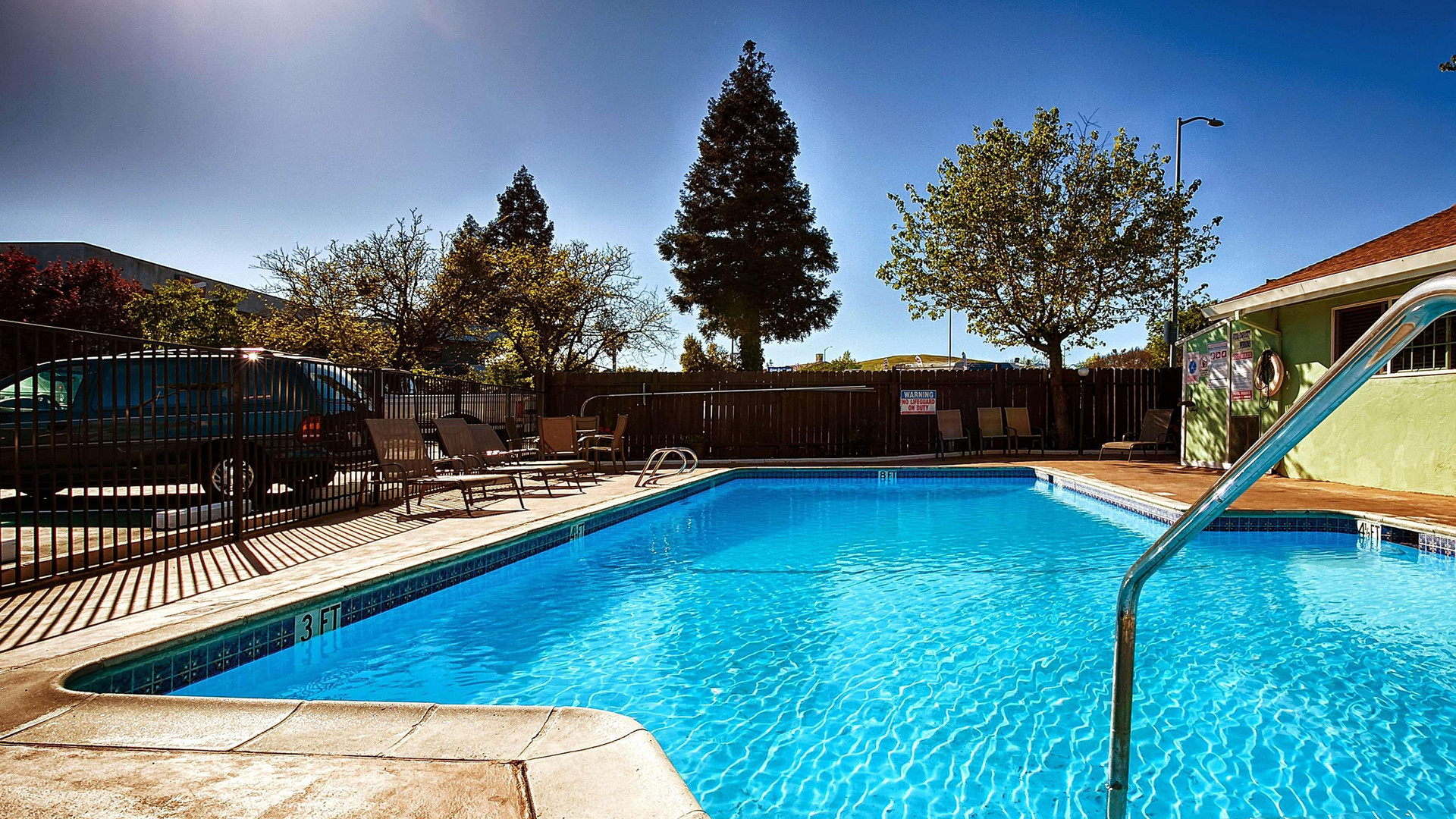 Vista Piscina Best Western Heritage Inn