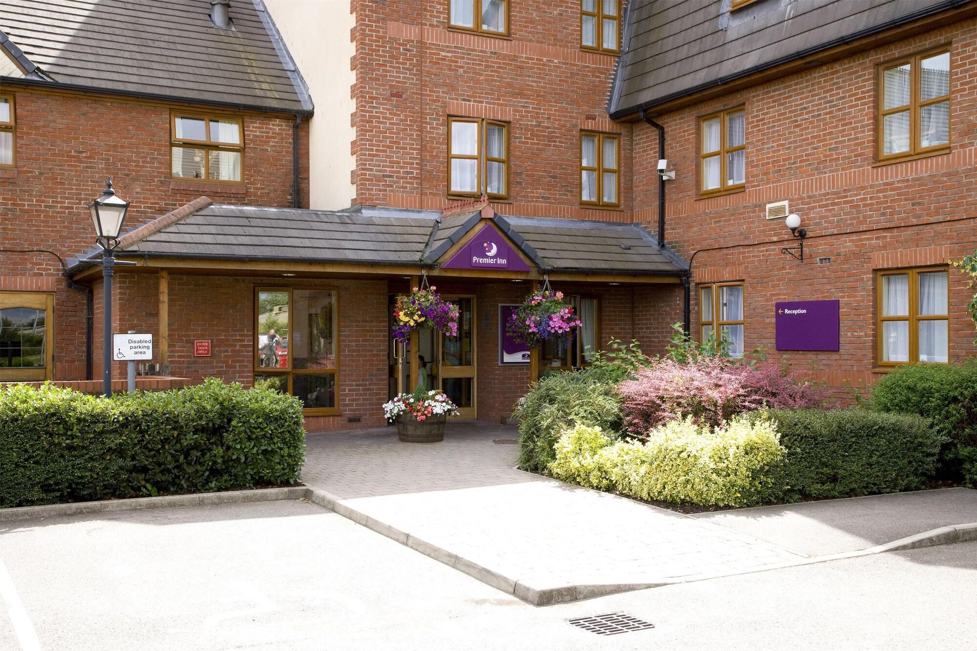 Varios Premier Inn Peterborough - Hampton