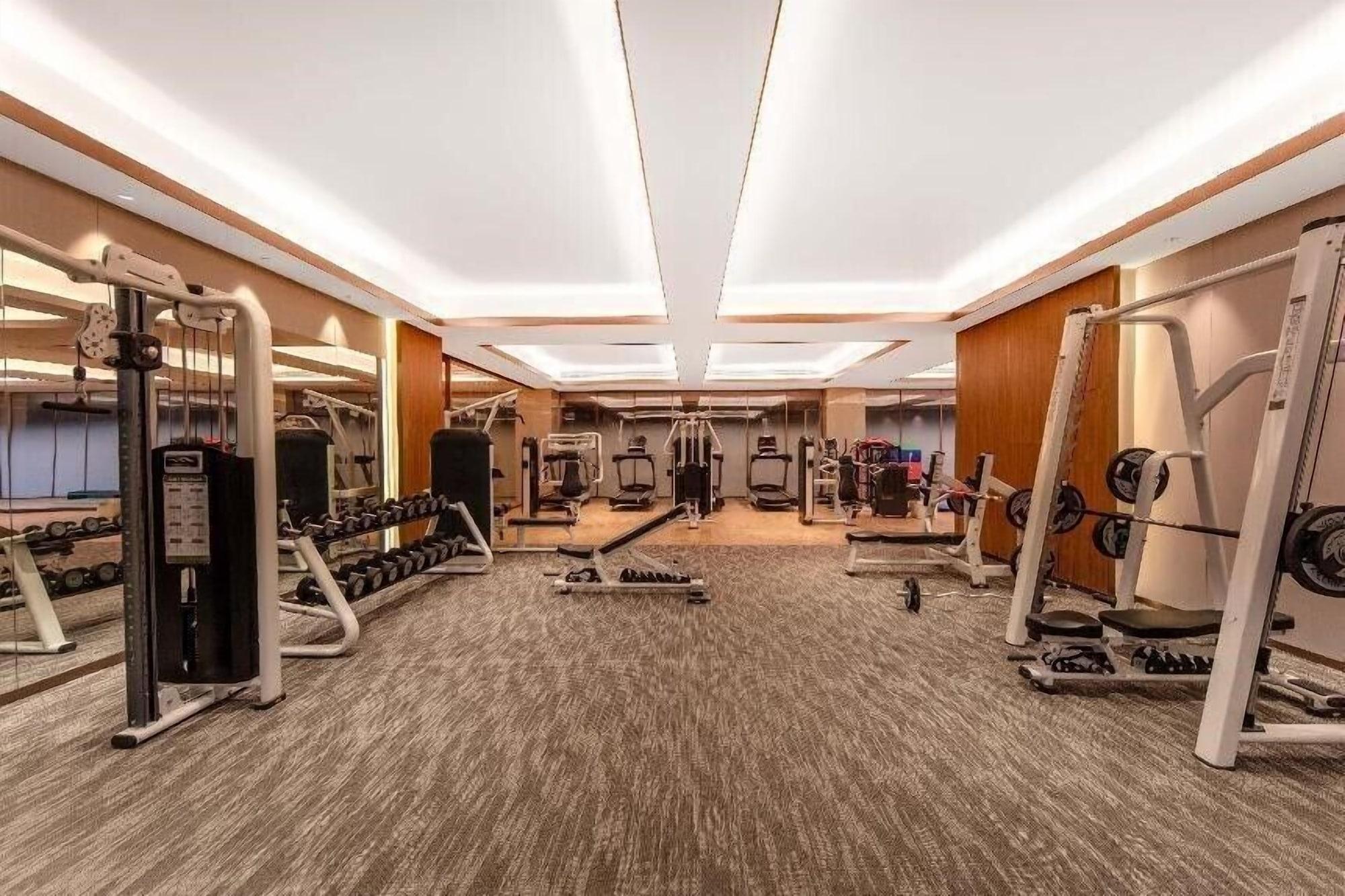 Gimnasio Jiangshan Haiwaihai Crown Hotel