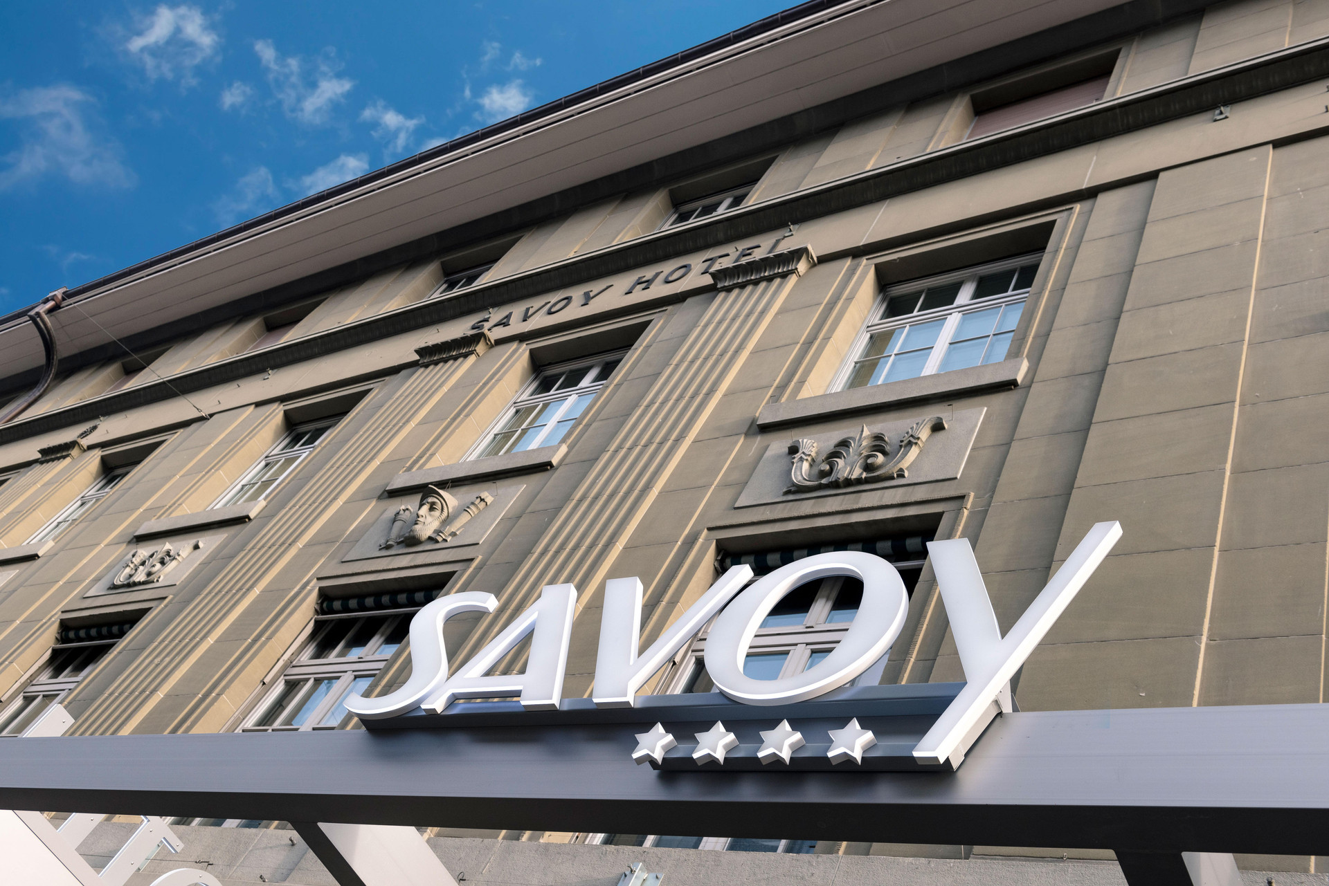 Vista Exterior Hotel Savoy