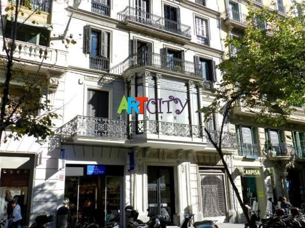 Vista Exterior Art City Hostel Barcelona - Adults only