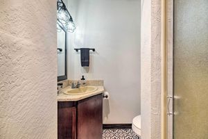 Alquiler Vacacional - Pinecrest Retreat With Fireplace!