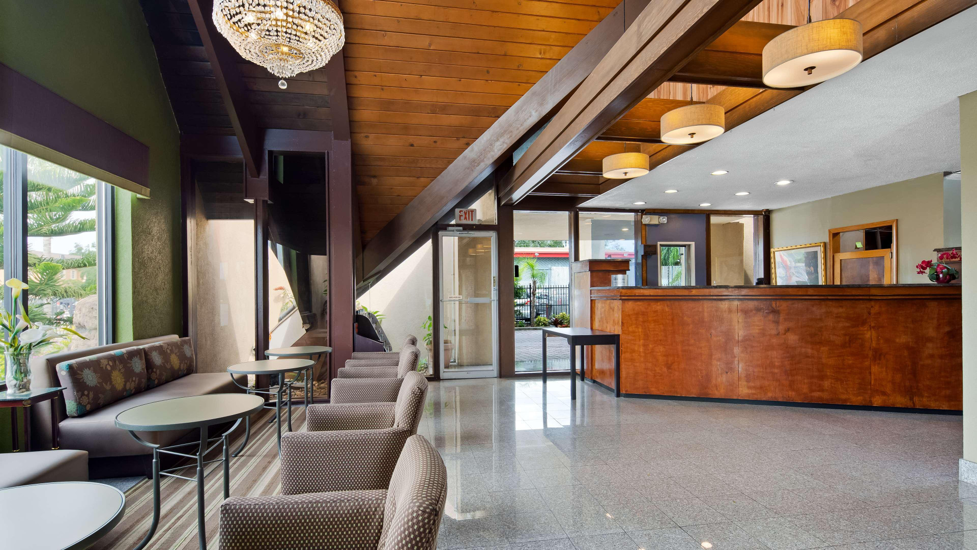 Vista Lobby Best Western Orlando West