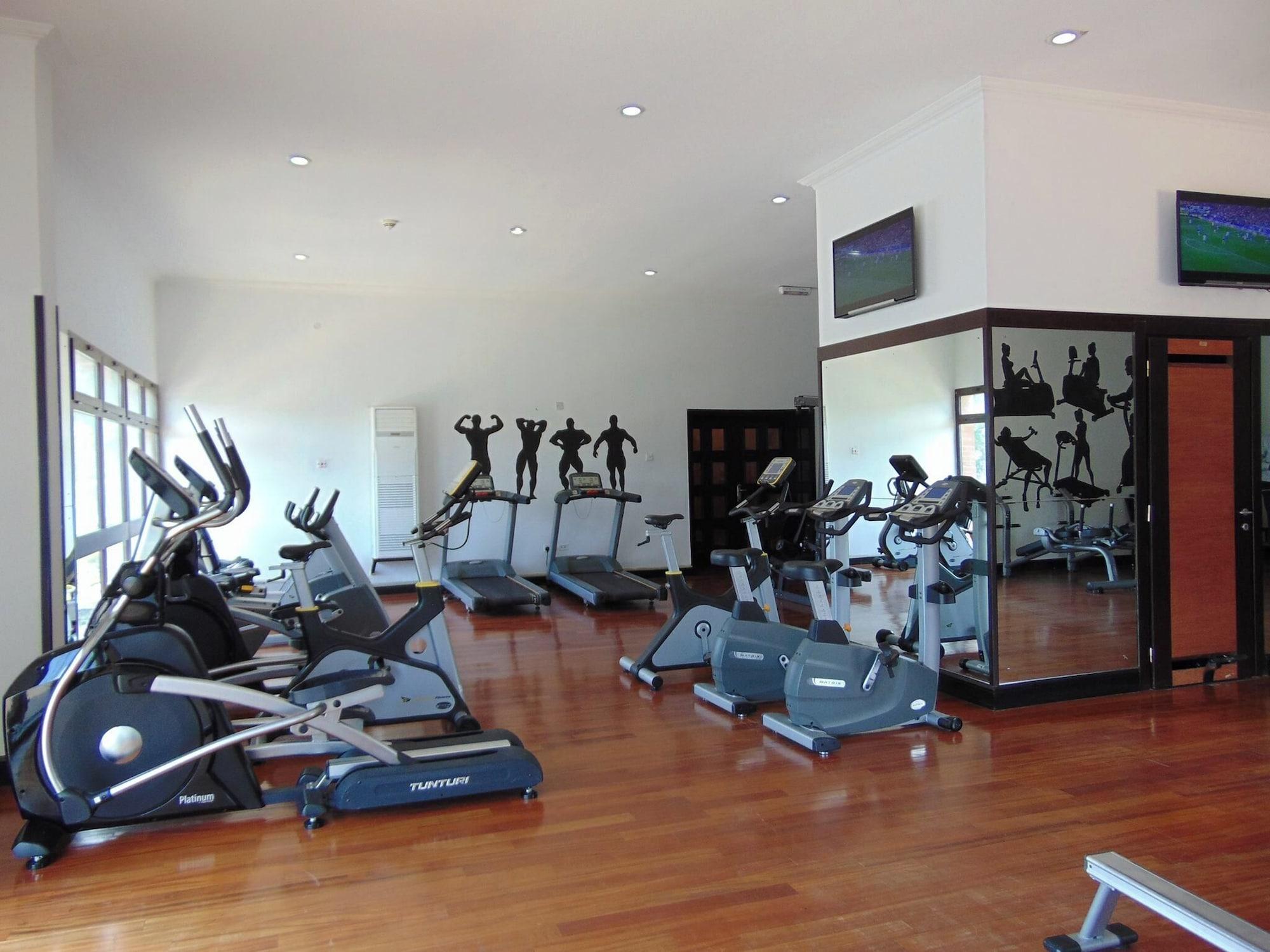 Gimnasio Alice Suites